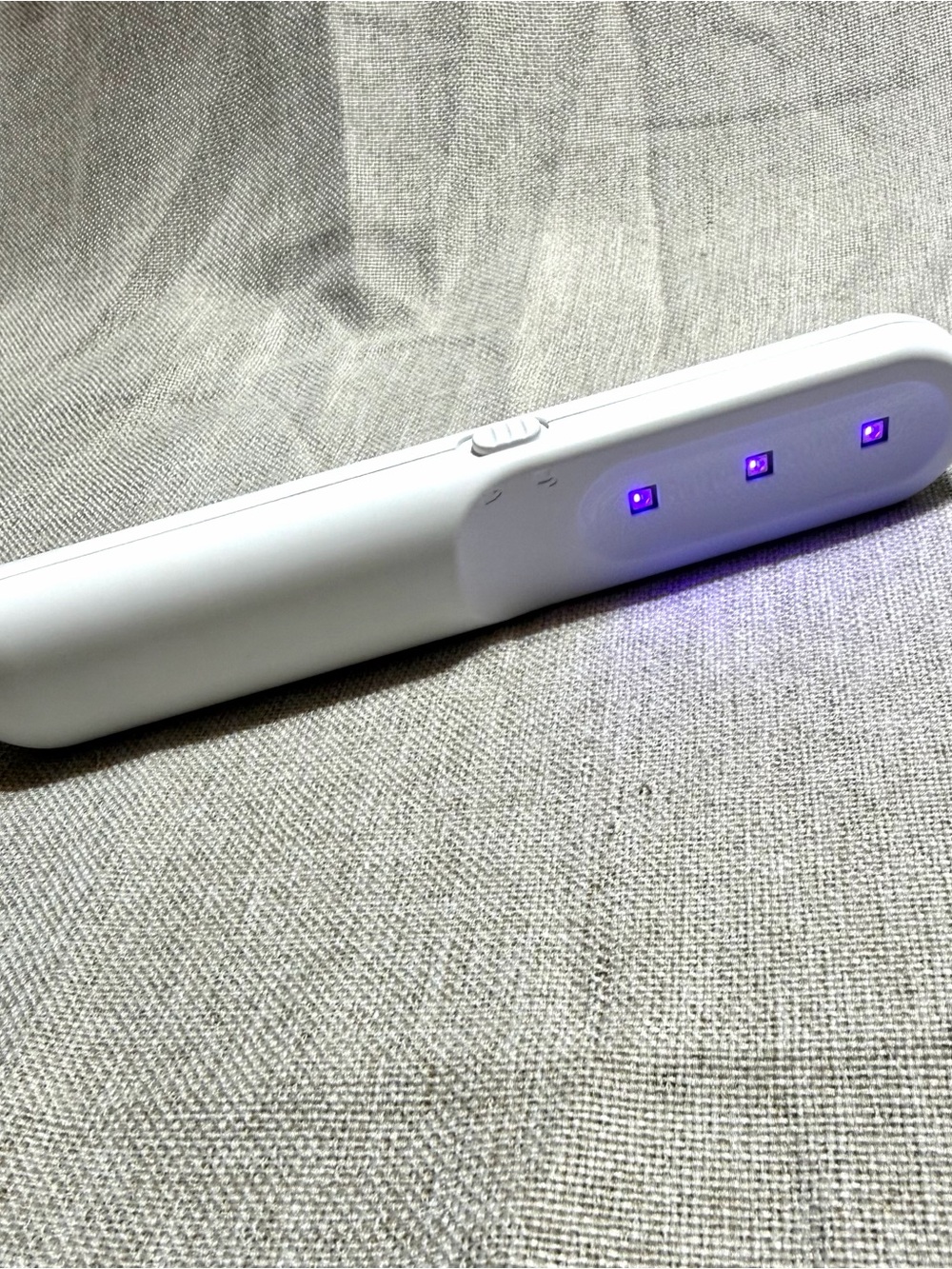 Portable White UV Sanitizer Wand with Blue UV LEDs